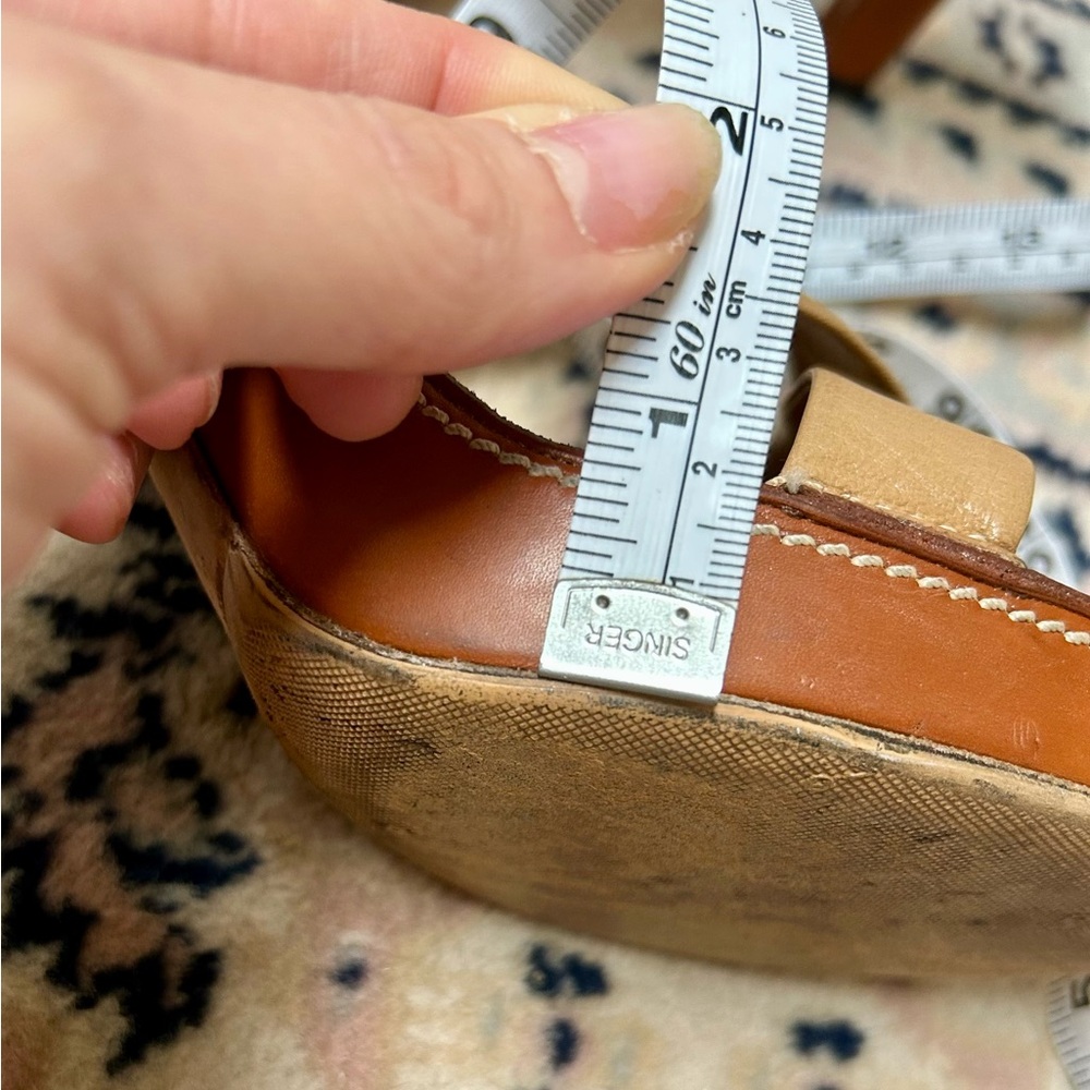 Yves Saint Laurent Tan Leather Heels with Cross-Strap Design - Picture 12 of 15
